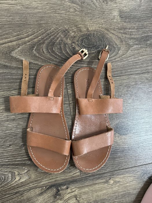 Sandăluțe din piele naturala