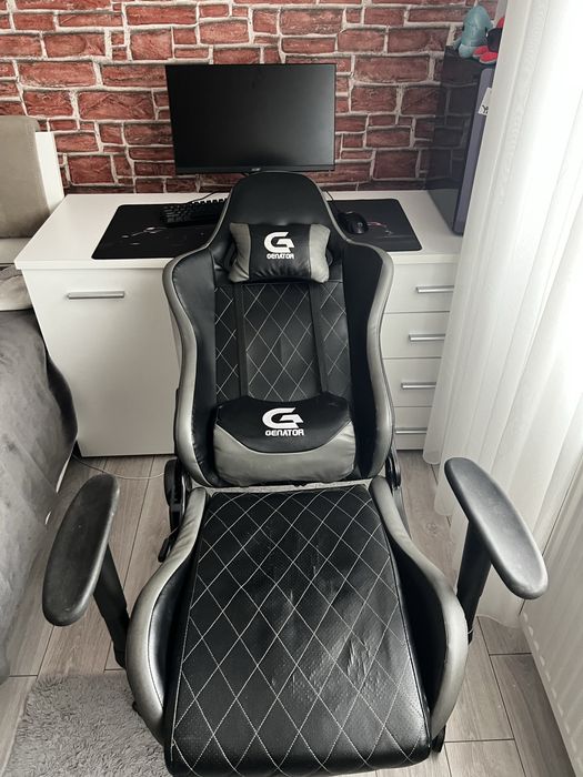 Vand Scaun Gaming In Stare Buna