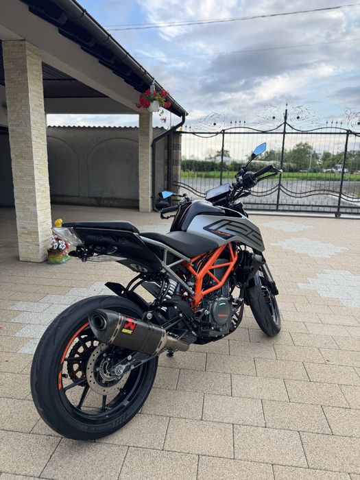 Ktm Duke 125 50 cai (super modificat) pentru a1