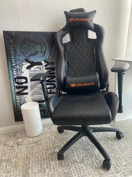 игровое кресло бренда COUGAR