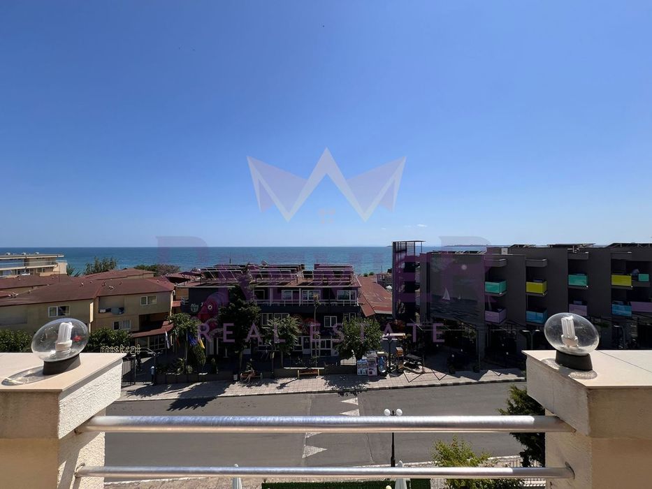 Продава се Тристаен апартамент в Свети Влас - 86 кв.м за 1547 €/кв.м - Снимка #1