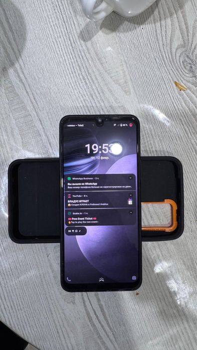 Продам телефоны в отличном состоянии