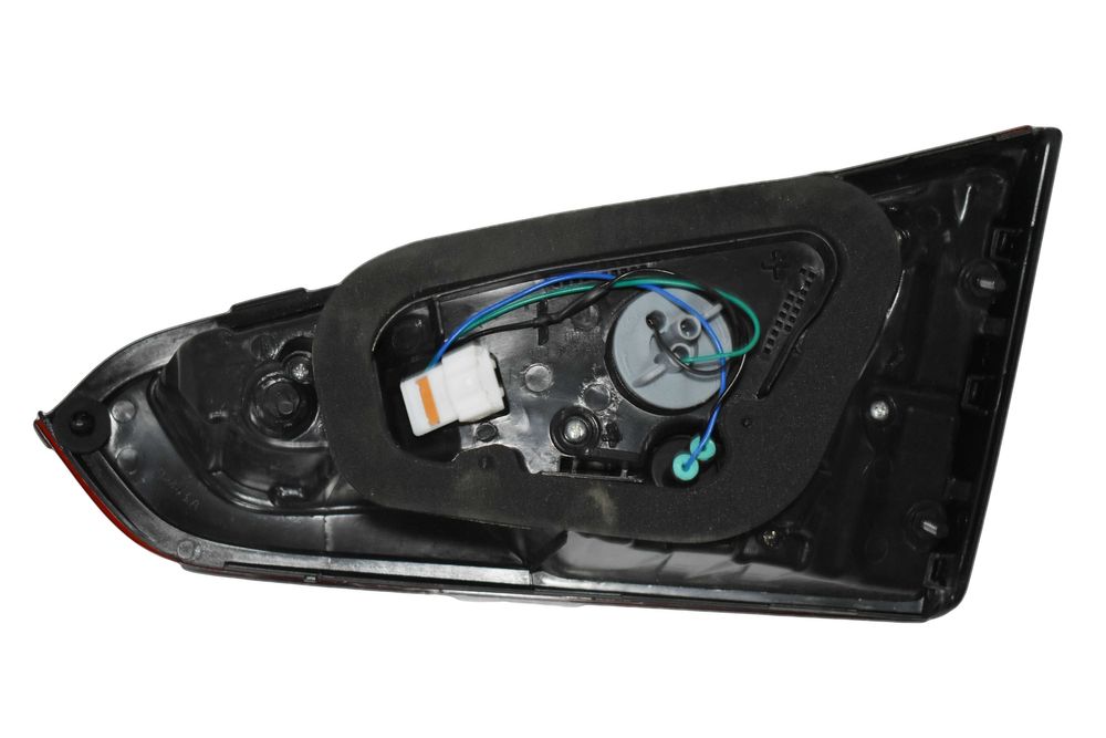 Фонарь (внутренний) LH Cerato 17-