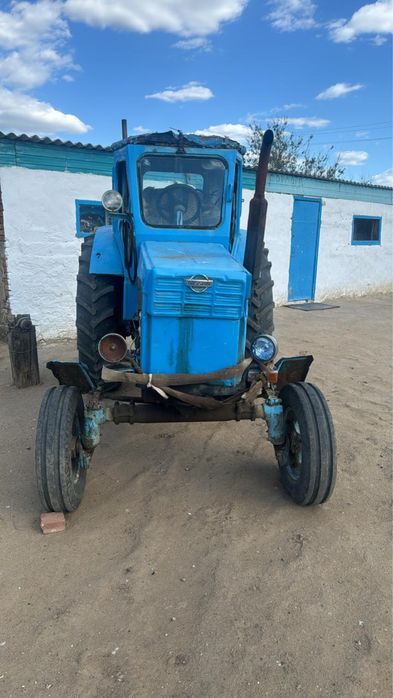Продам Трактор Т-40