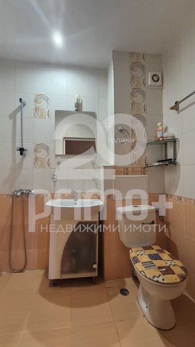 Дава се под наем Тристаен апартамент в Велико Търново, Бузлуджа - 64 кв.м за 331.5 € - Снимка #5