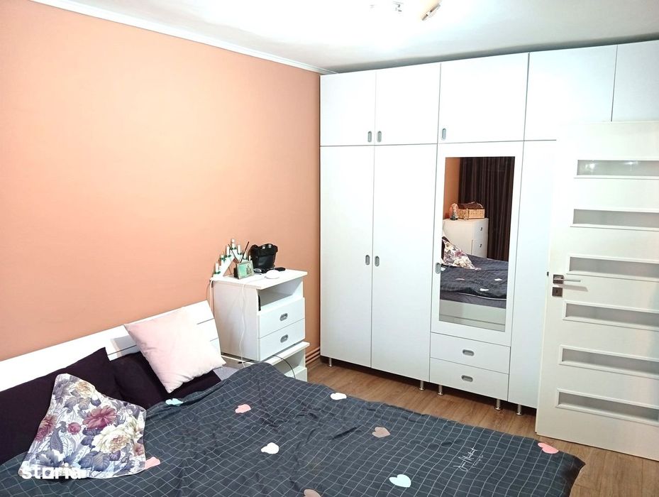 Apartament 3 camere in Confectii