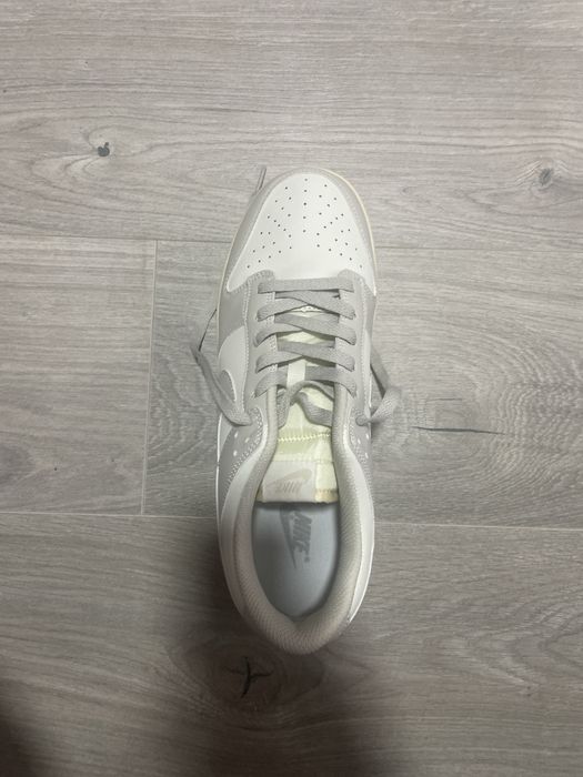 Nike dunk bone white