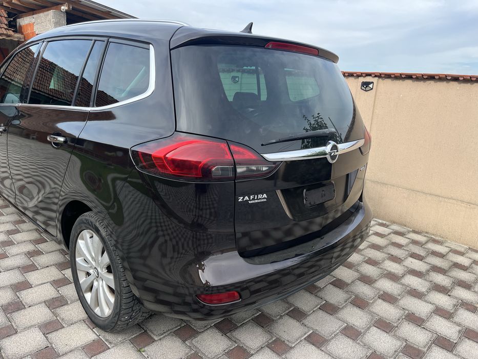 Opel zafira 2000 cdti