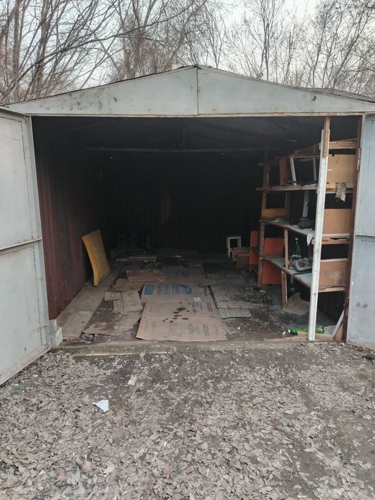 Продам металлический гараж