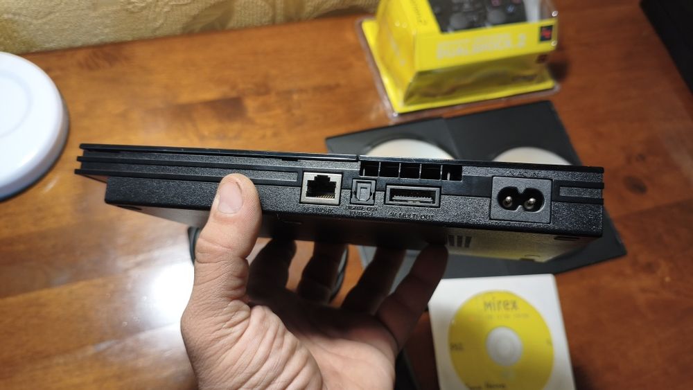 PlayStation 2 Slim SCPH-90006