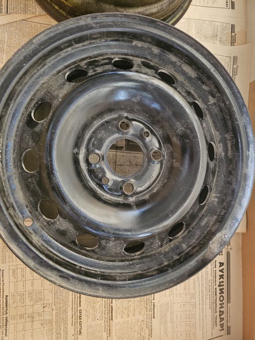 Продам диски на  R 14 ваз