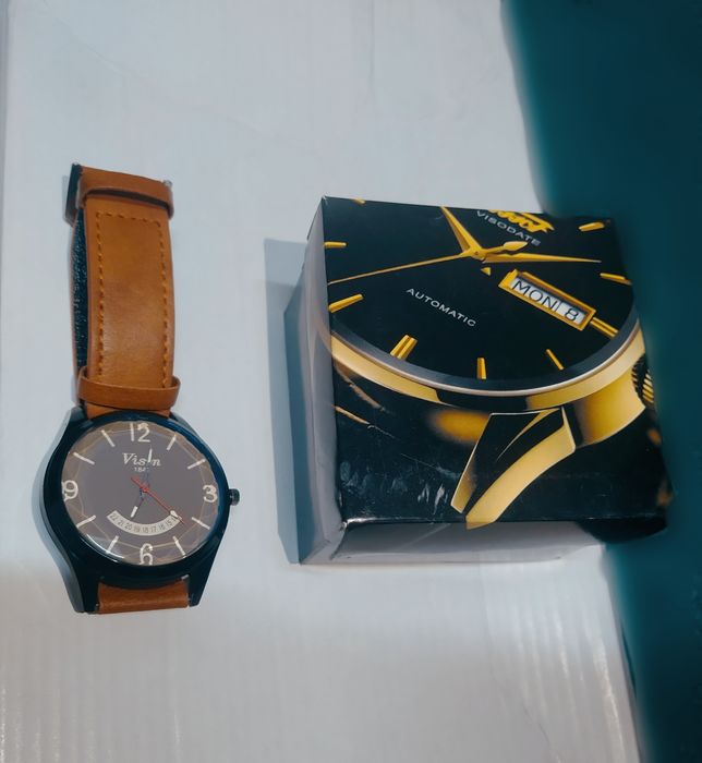 Erkaklar soati . Srochni sotiladi