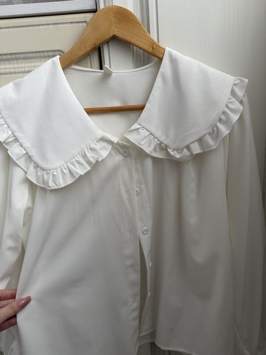 Рубашка белая с вортником