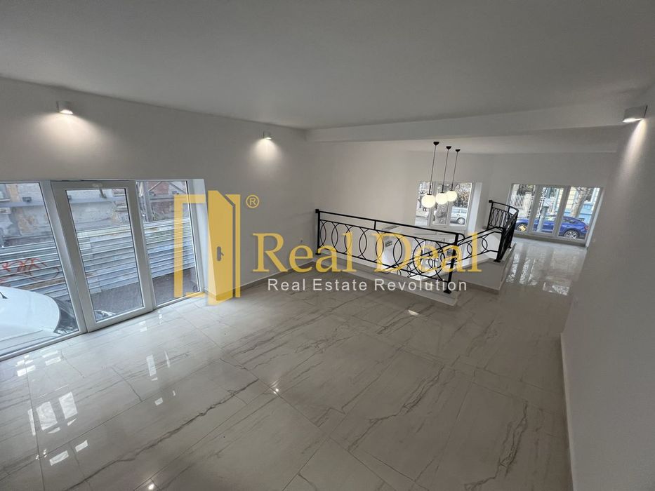 Дава се под наем Заведение в Пловдив, Център - 40 кв.м за 700 € - Снимка #2