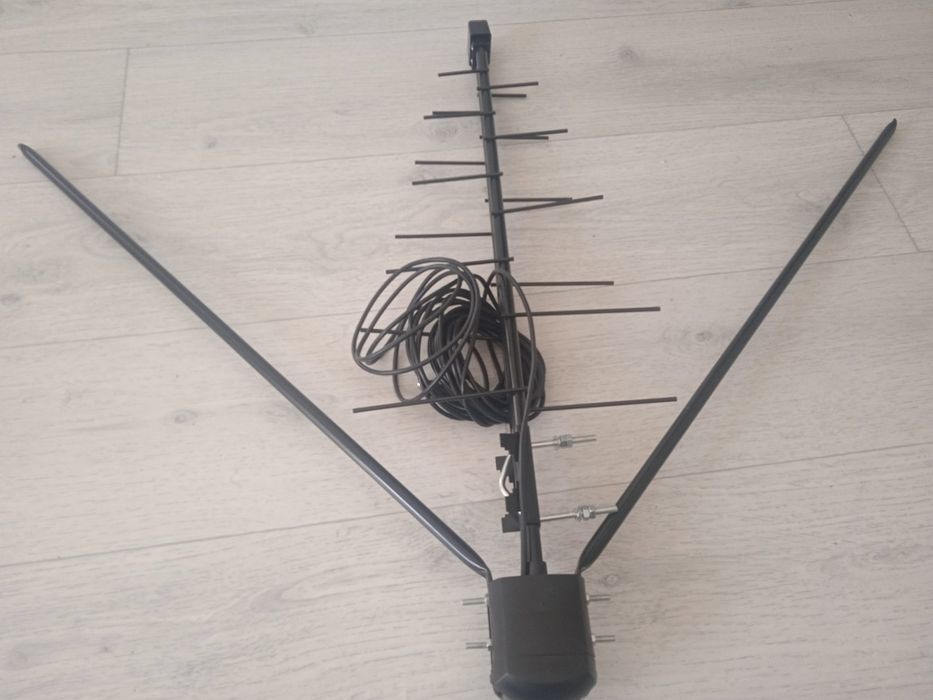 Антенна домашняя для телевизора