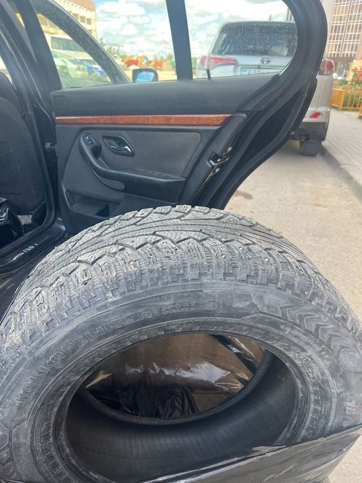 Срочно,Шины 200 тойата,275/60 R18