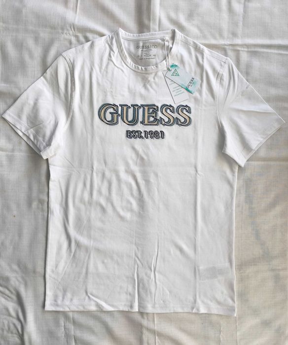Tricou     Guess