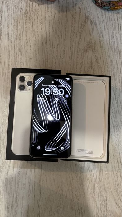 Продам Айфон 11 Pro