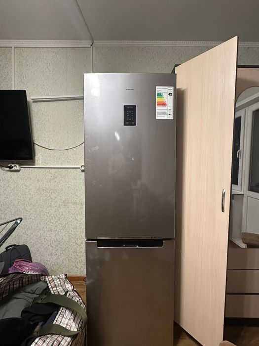 Холодильник samsung