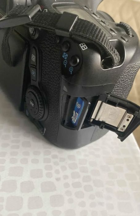 Canon EOS 70D камера