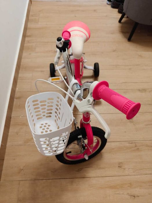 Bicicleta copii roz cu cosulet