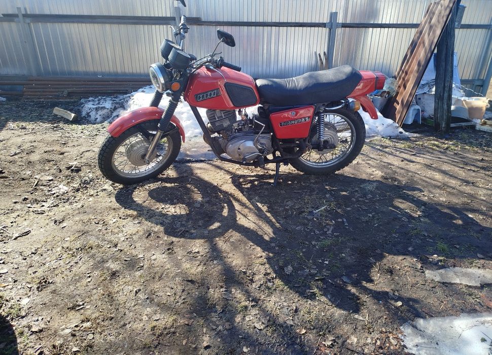 Продам Иж планета 5