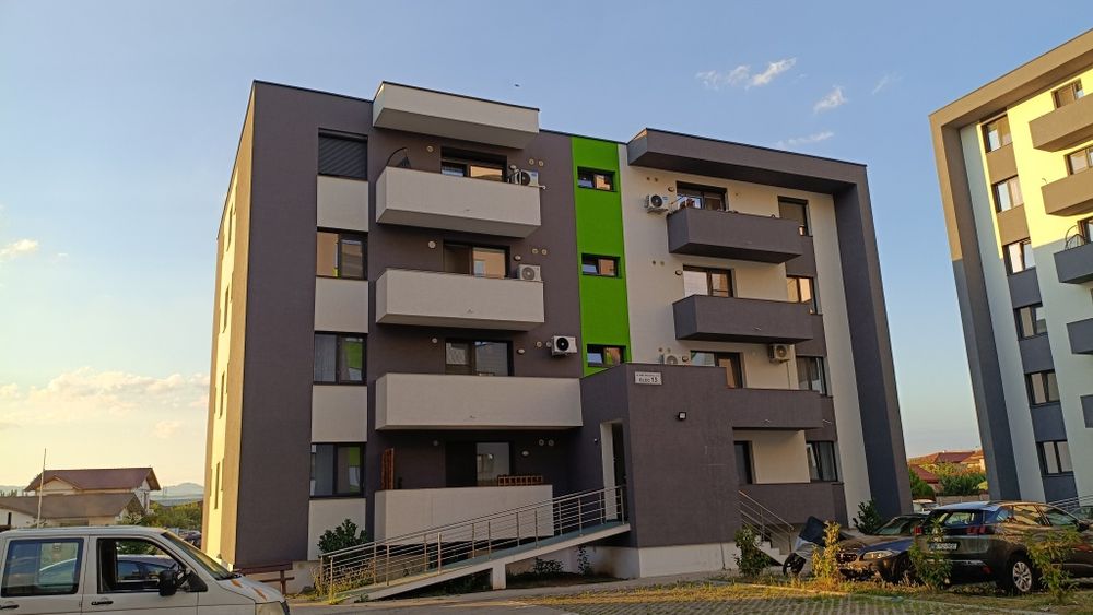 Apartament cu 3 camere, 67,7 mp + boxă 10,06 mp, et. 3/3, mobilat si utilat, str. Emil Racovita, zona Arex – Cartier Green Residence Alba Iulia — fotografia 1