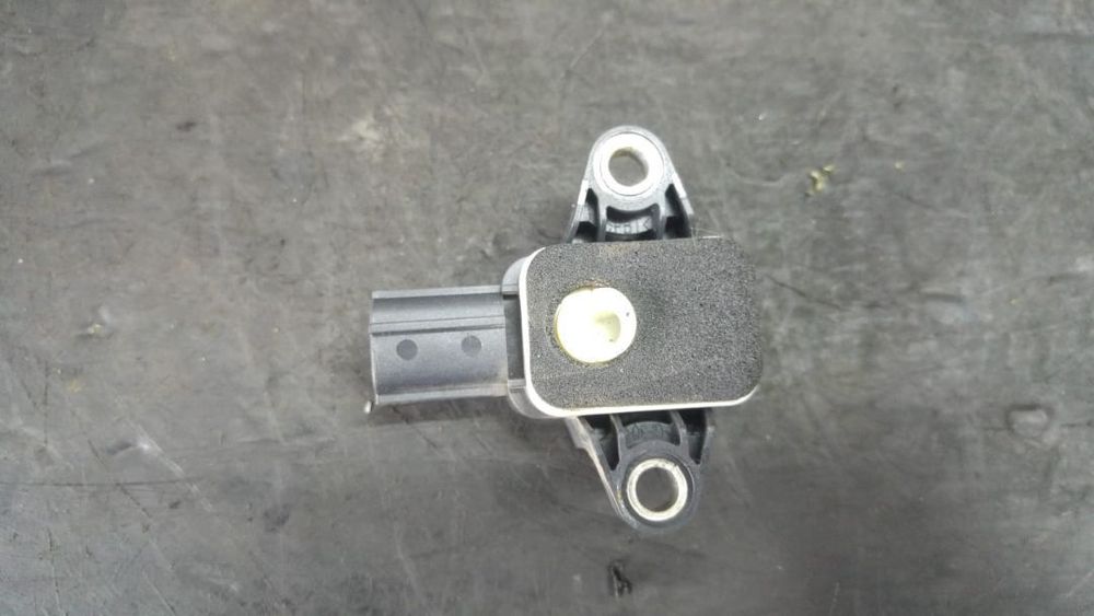 senzor impact stanga fata audi a4 b7 2004 2005 2006 2007 2008 8p0955557