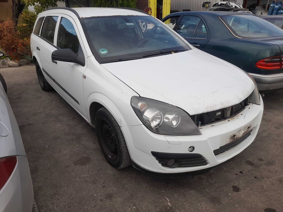 На части! Opel Astra 1.7 CDTI