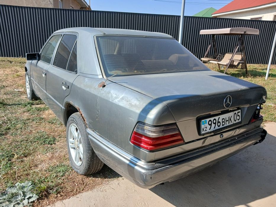 Мерседес бенз е260
