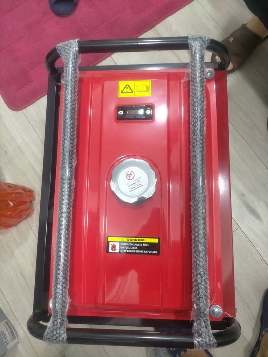 Бензиновый генератор