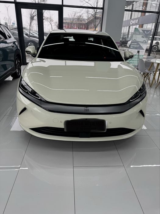 BYD QIN L 545 km elektr