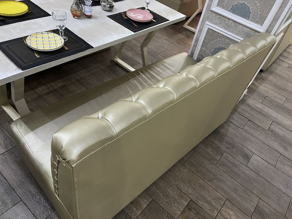 Диван в хорошем состоянии