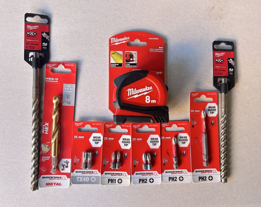 Продавам комплект инструменти и консумативи Milwaukee – нови