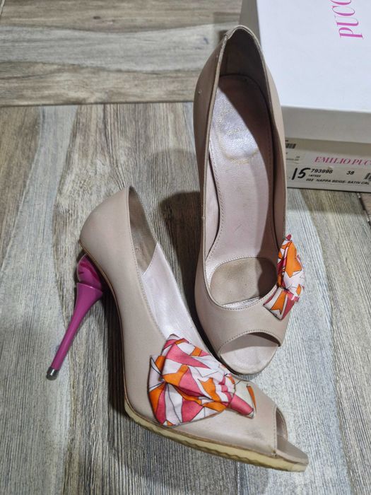 Красивые итальянские туфли 38 размер, б/у в хорошем состоянии. 100тыс