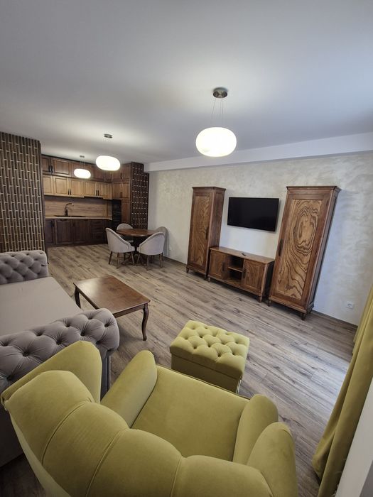 Apartament de închiriat ZONA CETATE