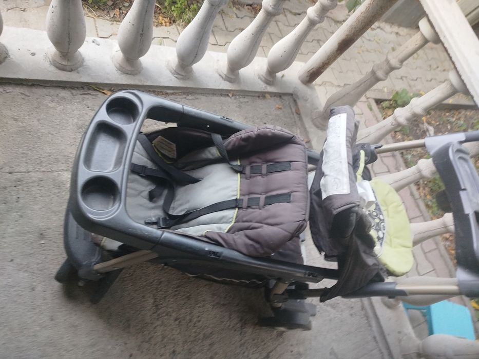 Коляска для погодок