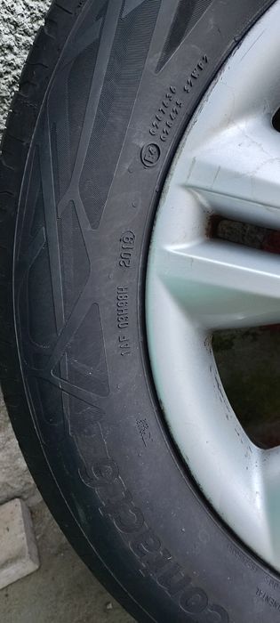 продават се гуми 215/60/17