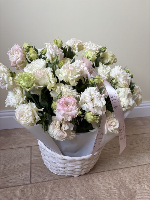 Цветы срочно продам