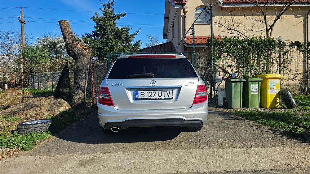 Mercedes-Benz C Primul proprietar din RO / Foarte intretinut / Fara accident