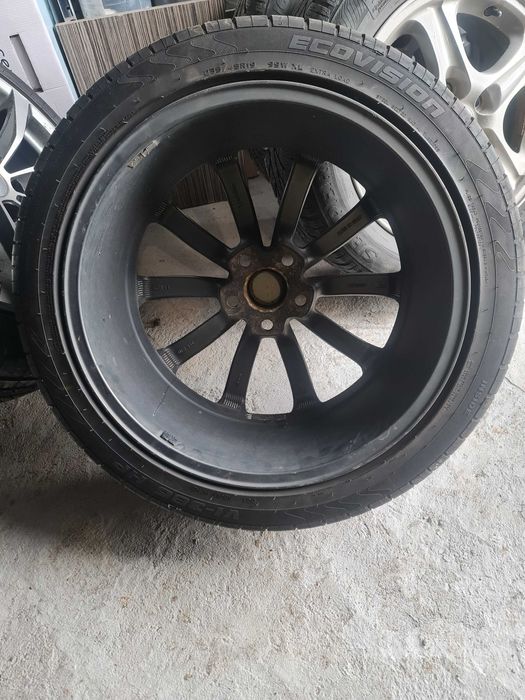 Джанти с гуми 19 цола / 5х 114,3