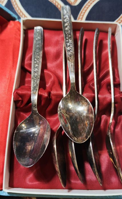 Продаются ложки мельхиор чайные