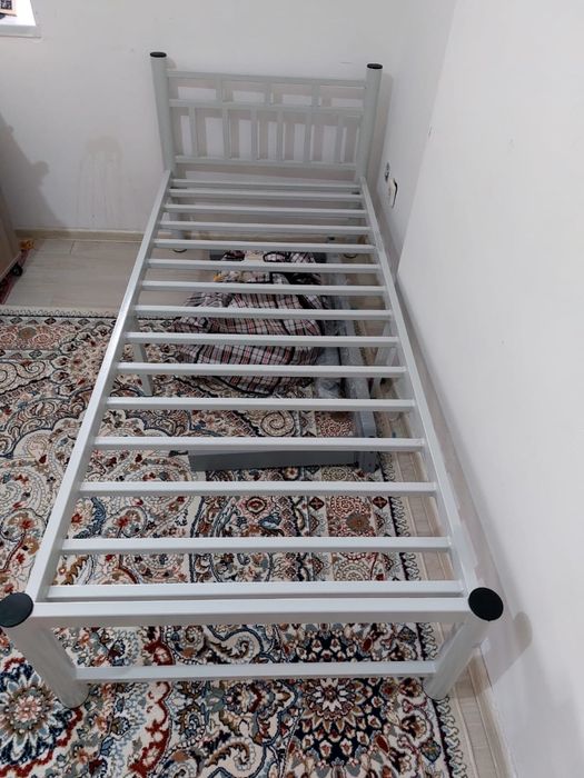 Кровать срочно!!