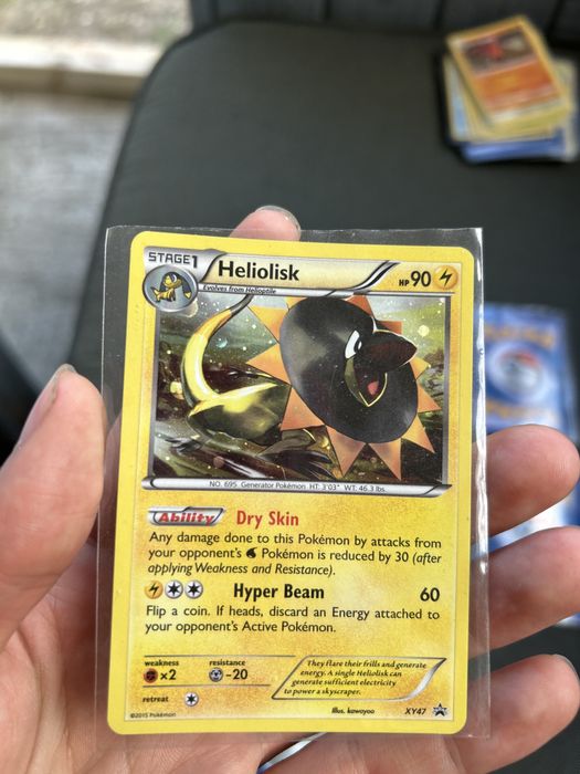 Pokemon карти оригинални