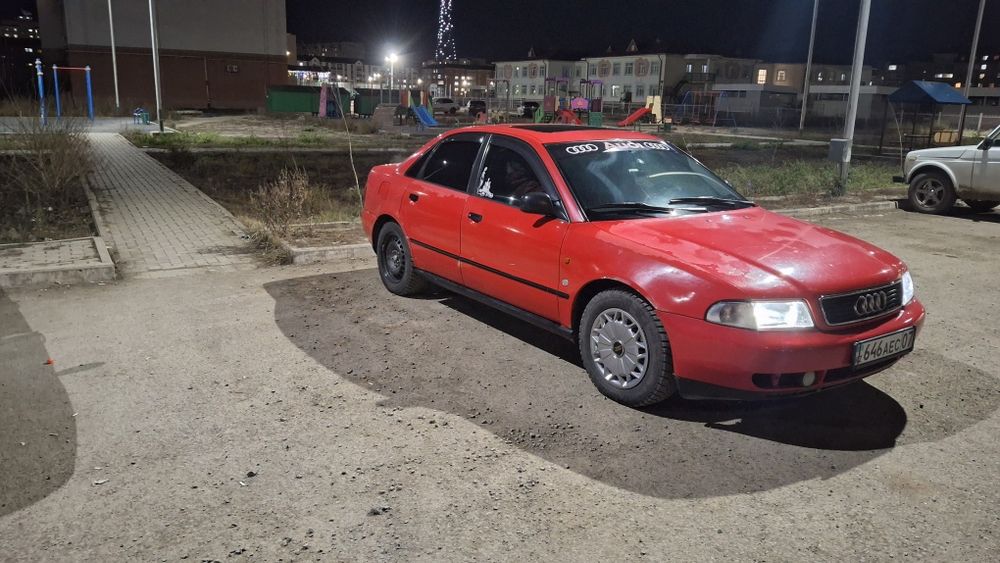 Подам Ауди А4 б5