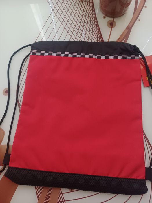 Спортен сак на Ferrari