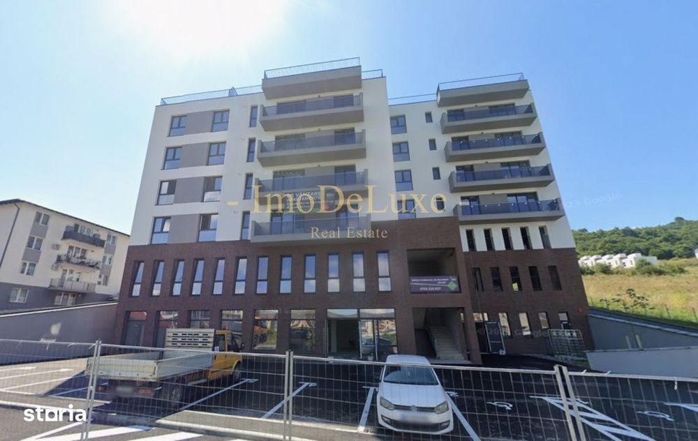 Spatiu birouri cu 2 incaperi, 2 garaje, terasa, Floresti, zona Teilor