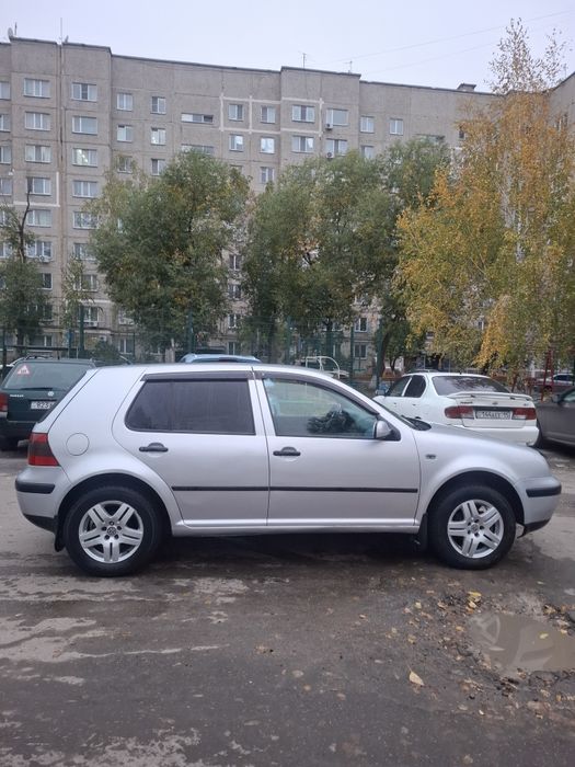Volkswagen Golf 4 2001гв