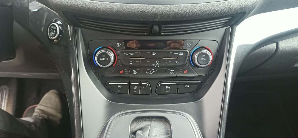 Ford Kuga ST  Line