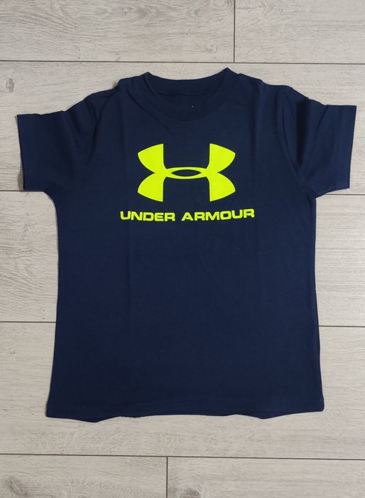 Lot tricouri  pentru copii Under Armour 4-6 ani